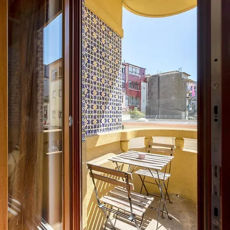 Sunny House #1 - Center Apartment *